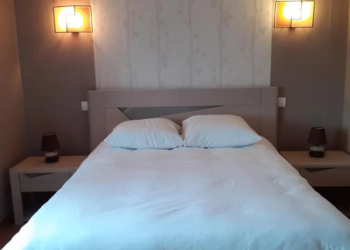 A L'oree Du Bois 펜션 Ville-Houdlemont